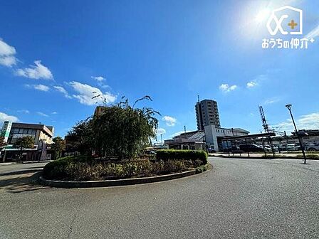 狭山ヶ丘駅 東口 (西武 池袋線) 徒歩6分。閑静な住宅街に囲まれた狭山ヶ丘駅はとても住み心地が良いです! 470m