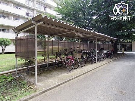 屋根付き駐輪場