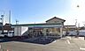 周辺：ファミリーマート新座畑中二丁目店 徒歩5分。 390m