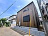 外観：小学校まで徒歩約3分の好立地♪お子様のいるご家庭も安心して暮らせる住環境です。