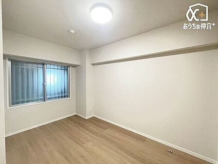 ウォークインクローゼットがついた納戸になります。仕事部屋や趣味部屋にも◎