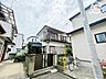 外観：周囲に高い建物もなく開放的な立地です。