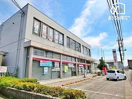 新座郵便局 徒歩19分。営業時間:午前9時~午後5時 駐車場:有 定休日:土・日 1460m