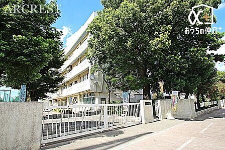 新座市立第二中学校 徒歩14分。●学校教育目標・・・明朗 向上 自主・自立 ●キャッチフレーズ・・・明るい挨拶 光る汗 きれいな学校 きれいな心 1120m