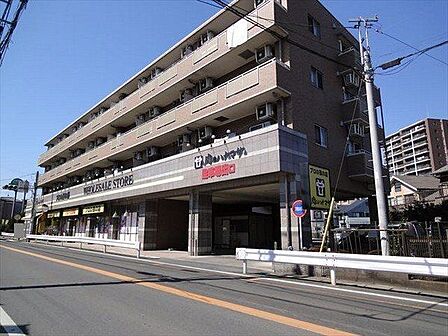 肉のハナマサひばりヶ丘店 徒歩4分。営業時間:午前9時~0時 駐車場:有 250m