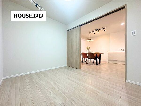 洋室を拡大表示