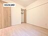 子供部屋：ベッドやデスクも配置しやすく、子ども部屋や書斎としても使いやすいお部屋です。