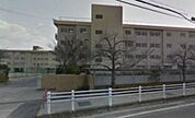 中学校「岡山市立芳泉中学校まで1591ｍ」