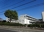 小学校「国立岡山大学教育学部附属小学校まで1166ｍ」