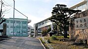 中学校「岡山市立妹尾中学校まで1815ｍ」