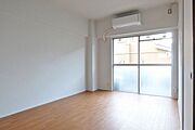 ※他号室の写真です