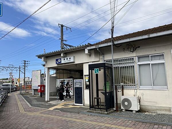 周辺