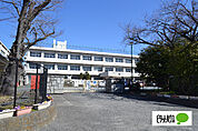 中学校「富士市立吉原第二中学校まで2059m」