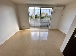 メゾン・ド・モンテヴァン　A棟 A101 1階ワンルームのリビング/ダイニング