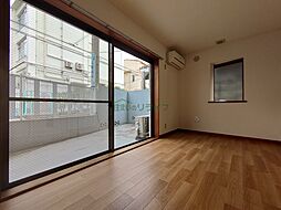 JR総武線 大久保駅 徒歩12分の賃貸マンション 1階1Kのリビング/ダイニング