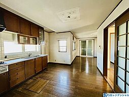 橿原市新賀町 4LDKのリビング/ダイニング