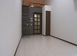 パルコート古川 1階1Kのリビング/ダイニング