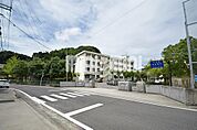 津田中学校 1932m