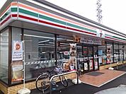 セブンイレブン竹原店 180m