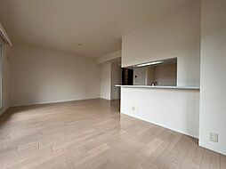 札幌市営東西線 西28丁目駅 徒歩5分の賃貸マンション 15階3LDKのリビング/ダイニング