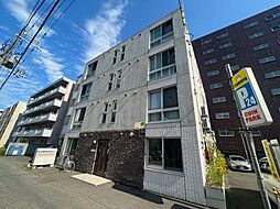 札幌市営東西線 西11丁目駅 徒歩9分