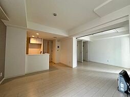 札幌市営東西線 二十四軒駅 徒歩15分の賃貸マンション 4階2LDKのリビング/ダイニング