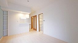 札幌市営東西線 西11丁目駅 徒歩5分の賃貸マンション 8階1LDKのリビング/ダイニング