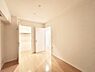 室内：WIC付きのお部屋で広々とした空間。ゆったり寛げます。