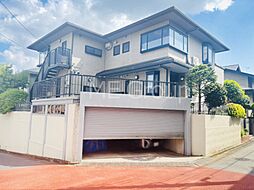 2世帯住宅×庭付き!車庫完備で買い物も徒歩圏内の快適住環境