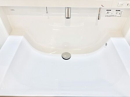 ハンドシャワー付き!使いやすい洗面台。