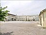 周辺：小学校 960m 足立区立 栗島小学校