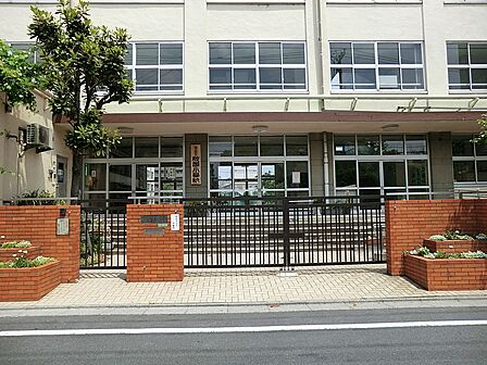 小学校 600m 足立区立綾瀬小学校
