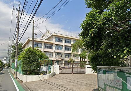 小学校 682m 練馬区立富士見台小学校