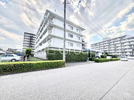 溢れる陽光でご家族の笑顔も輝く