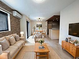 武蔵村山市伊奈平6丁目　中古一戸建て 3LDKのリビング/ダイニング