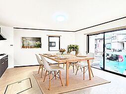 さいたま市岩槻区馬込　中古一戸建て 4LDKのリビング/ダイニング