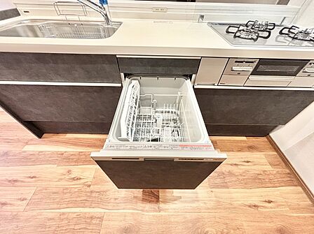 面倒なお片づけは食洗機にお任せ!家事の負担が減って、時間にも気持ちにもゆとりができます。