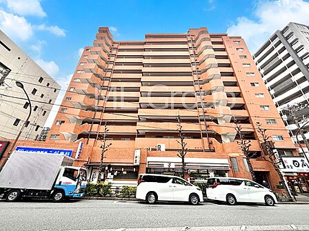 生活に便利な地に伸びやかな家族の生活風景を描く住まい