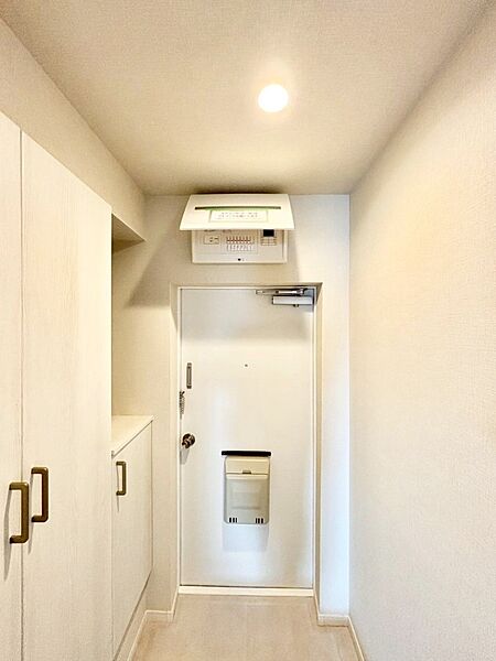 玄関を拡大表示