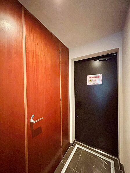 いつも気持ち良くご家族を迎えられる玄関収納付　