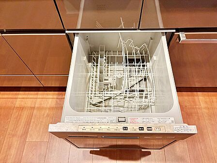 面倒なお片づけは食洗機にお任せ!家事の負担が減って、時間にも気持ちにもゆとりができます。
