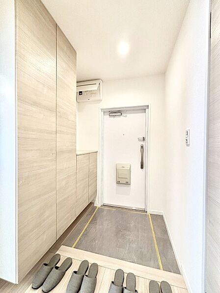 家族の帰宅やお客様をあたたかく迎える玄関