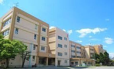 宮崎台小学校 420m