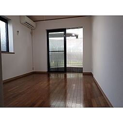 デルフィス梅ヶ丘 102 1階1Kのリビング/ダイニング