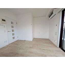 ラシュレ用賀 202 2階2DKのリビング/ダイニング