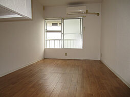 プラザドゥマグノリアB棟 203 2階ワンルームのリビング/ダイニング