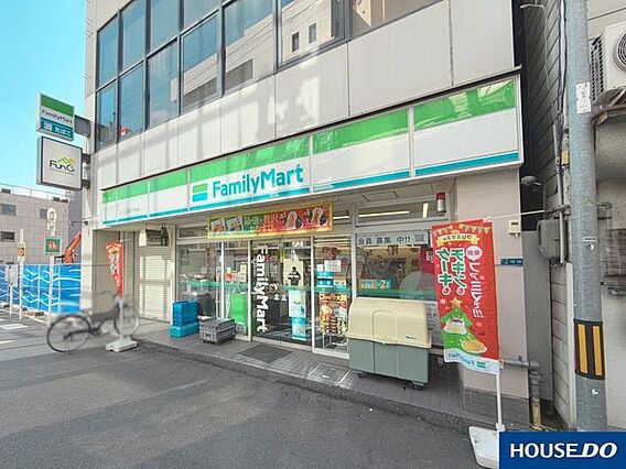 ファミリーマー...
