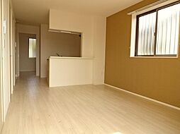 バス 西警察署入口バス下車 徒歩8分の賃貸アパート 1階1LDKのリビング/ダイニング