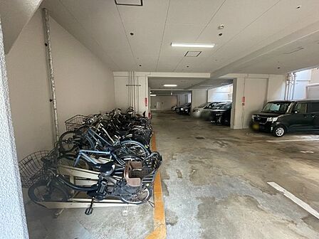 綺麗に管理された共用部。管理体制もマンション選びの大切なポイントです。