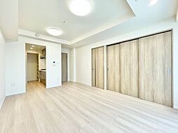 内装はシンプルに落ち着きのある空間にしています。ゆったりとしたひとときを過ごせそうです♪